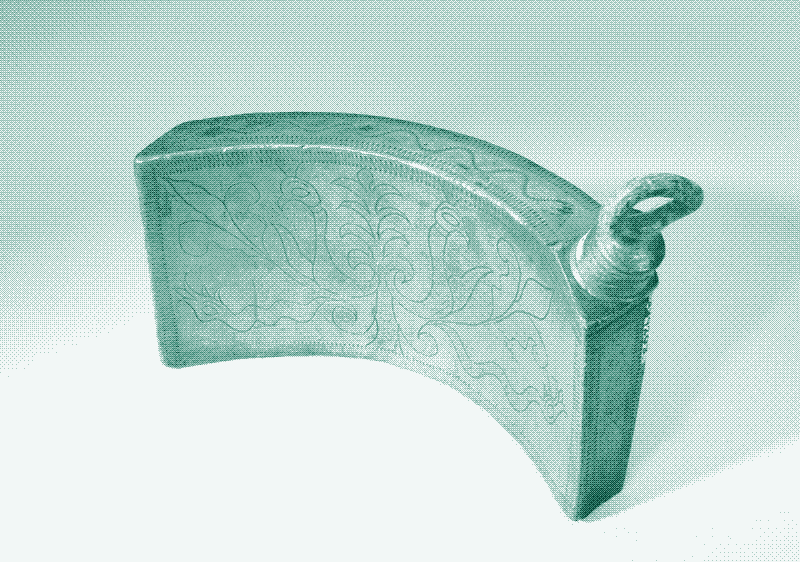 Curved rectangular hot-water bottle, France, 1751-1810. Made of pewter, an alloy of tin and lead, this hot-water bottle is engraved with birds and plants and has a curved shape to fit close against the body. Source: Science Museum, London. (CC BY 4.0). https://wellcomecollection.org/works/g5ufhayn.